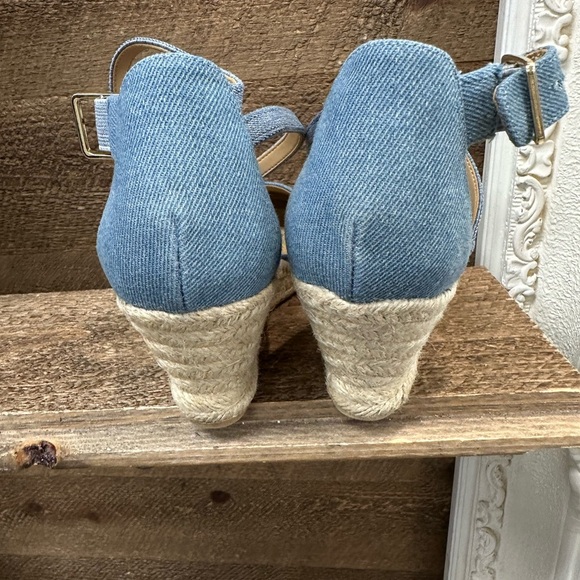 Talbots Lyndsay Strappy Denim Espadrille Wedges - Size 6.5M - Picture 7 of 8